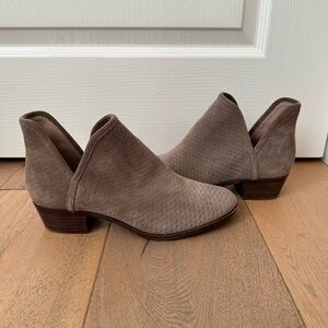 Elegant Brown Lucky Brand Ankle Booties